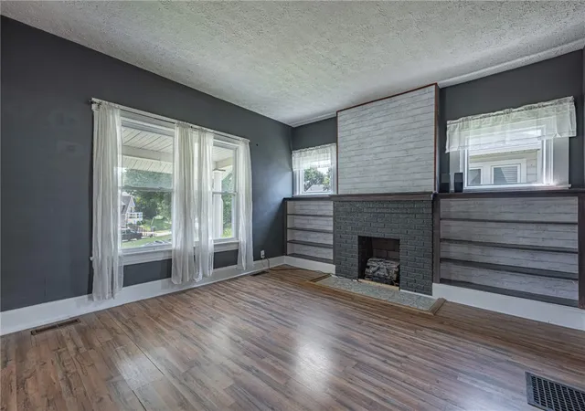 Photo 3 of Single family home for sale at 308 Ridge Rd, Springfield, OH 45503 | MLS# 964995 | Listing updated on 2026-09-03