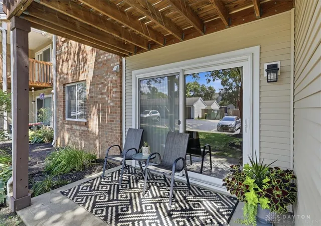 Photo 3 of Condo for sale at 1501 Lake Pointe Way, Dayton, OH 45459 | MLS# 964993 | Listing updated on 2026-09-11