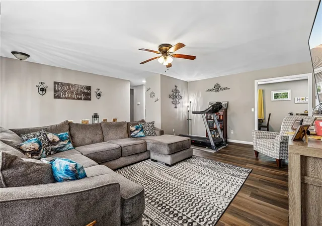 Photo 2 of Single family home for sale at 281 Driftwood Dr, Greenville, OH 45331 | MLS# 964994 | Listing updated on 2026-10-05