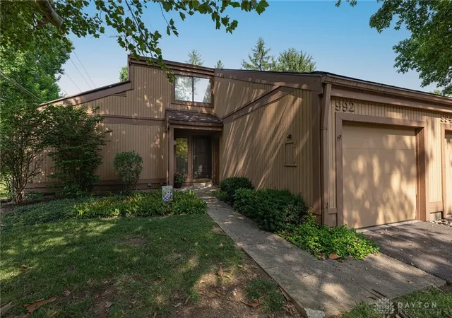 Photo 2 of Condo for sale at 992 Walnut Ct, Mason, OH 45040 | MLS# 964640 | Listing updated on 2026-09-13