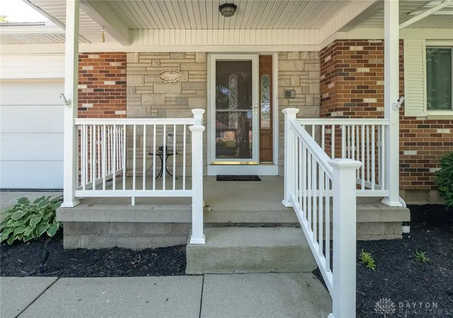 Photo 3 of Sale Pending at 2250 Banyon Dr, Beavercreek, OH 45431 | MLS# 964935 | Listing updated on 2026-09-18
