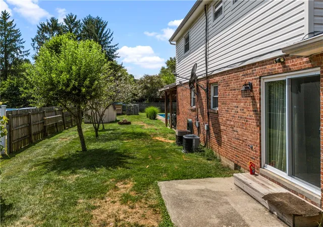 Photo 3 of Single family home for sale at 8878 Twincreek Dr, Franklin, OH 45005 | MLS# 965080 | Listing updated on 2026-10-07