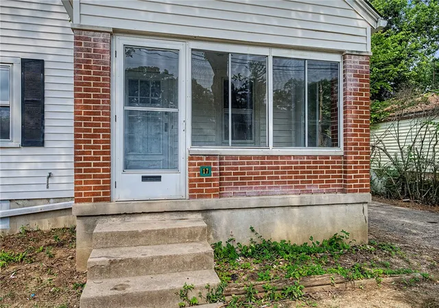 Photo 3 of Single family home for sale at 17 Coffman Ave, Dayton, OH 45426 | MLS# 965138 | Listing updated on 2026-09-12