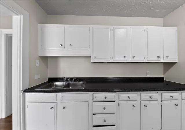 Photo 4 of Sale Pending at 37 Redder Ave, Dayton, OH 45405 | MLS# 964657 | Listing updated on 2026-09-23