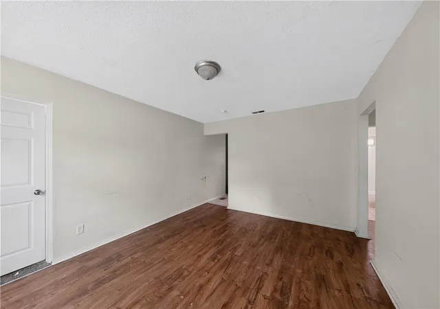 Photo 3 of Sale Pending at 3512 Geis Rd, Dayton, OH 45416 | MLS# 965120 | Listing updated on 2026-09-25