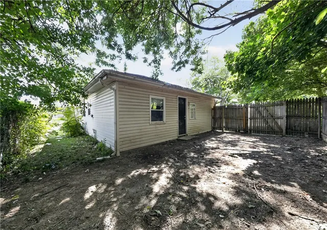 Photo 8 of Sale Pending at 3512 Geis Rd, Dayton, OH 45416 | MLS# 965120 | Listing updated on 2026-09-25