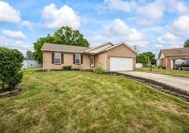 Photo 3 of Sale Pending at 405 Patty Dr, Bradford, OH 45308 | MLS# 965094 | Listing updated on 2026-09-25