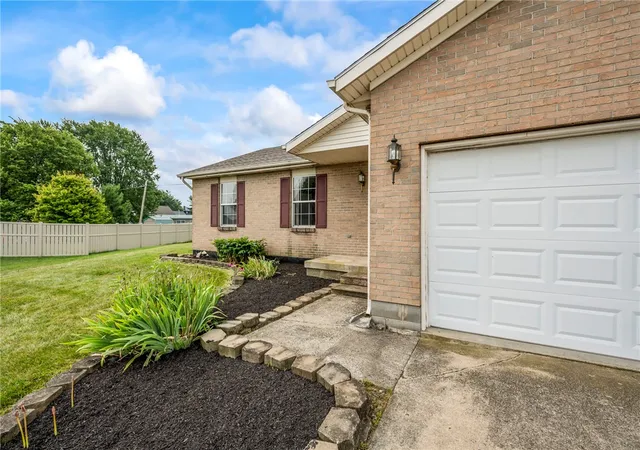 Photo 3 of Sale Pending at 405 Patty Dr, Bradford, OH 45308 | MLS# 965094 | Listing updated on 2026-09-25
