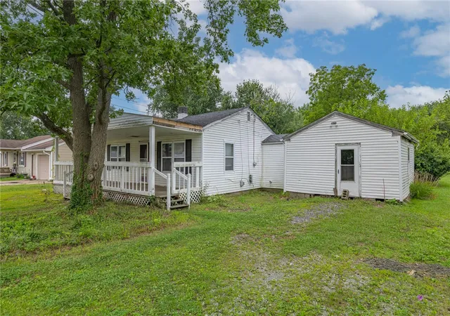 Photo 3 of Single family home for sale at 9423 Bruce Dr, Franklin, OH 45005 | MLS# 965227 | Listing updated on 2026-09-25
