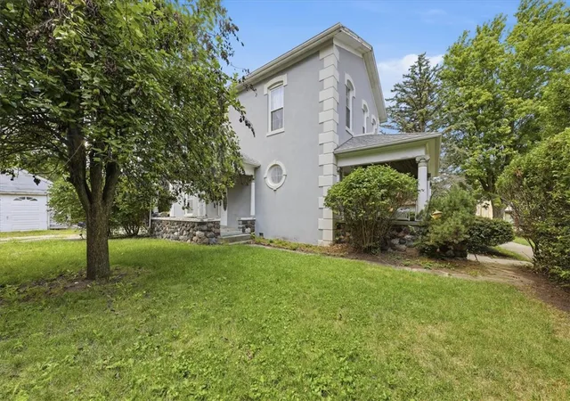 Photo 3 of Single family home for sale at 208 Sycamore St, Greenville, OH 45331 | MLS# 964805 | Listing updated on 2026-09-22