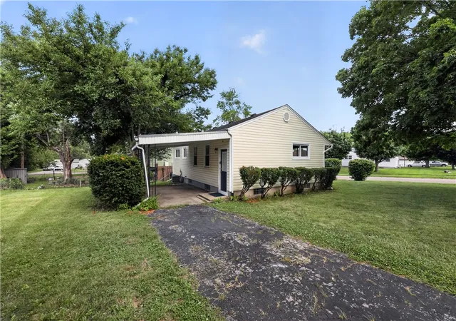 Photo 2 of Single family home for sale at 1801 Willamet Rd, Dayton, OH 45429 | MLS# 964025 | Listing updated on 2026-09-03