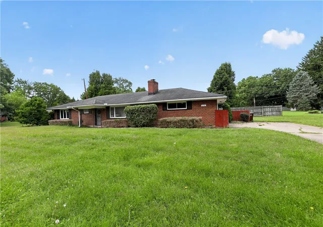 Photo 2 of Single family home for sale at 5101 Durwood Rd, Dayton, OH 45429 | MLS# 964432 | Listing updated on 2026-09-03