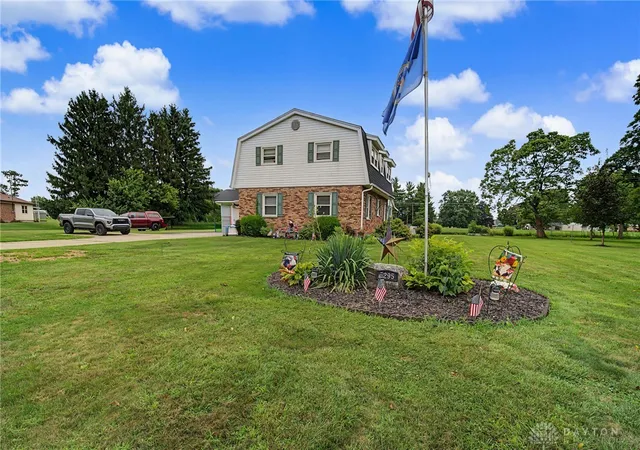 Photo 3 of Single family home for sale at 5295 David Dr, Tipp City, OH 45371 | MLS# 965269 | Listing updated on 2026-09-14