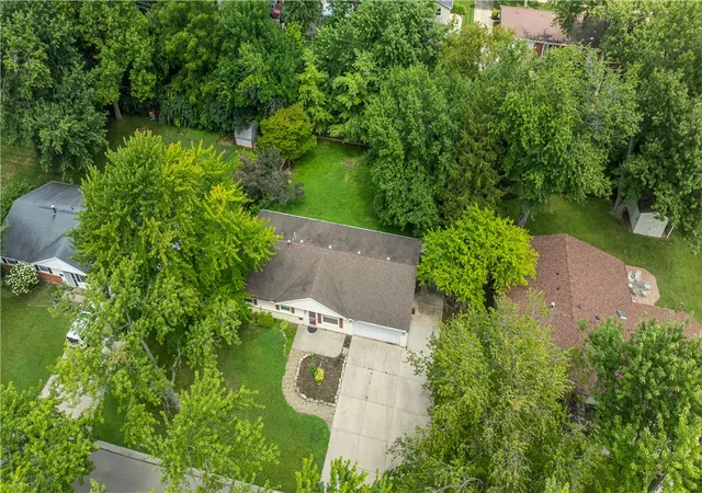 Photo 4 of Sale Pending at 205 Weller Ave, Dayton, OH 45458 | MLS# 965246 | Listing updated on 2026-09-08