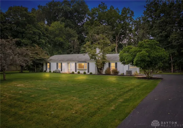 Photo 3 of Sale Pending at 682 Milford Hills Dr, Milford, OH 45150 | MLS# 965314 | Listing updated on 2026-09-28