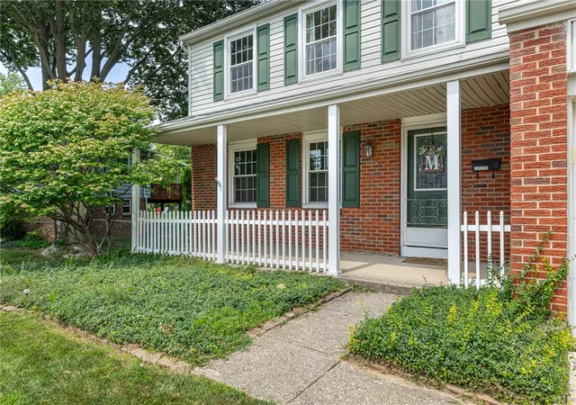 Photo 3 of Single family home for sale at 4925 Honeywood Ct, Dayton, OH 45424 | MLS# 965205 | Listing updated on 2026-09-08