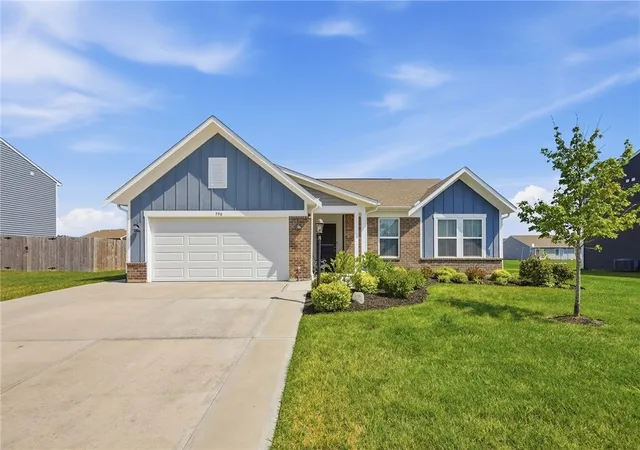 Photo 1 of Single family home for sale at 790 Hunters Run Dr, Brookville, OH 45309 | MLS# 965385 | Listing updated on 2026-09-13