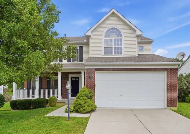 Photo 2 of Single family home for sale at 316 Delaware Dr, Maineville, OH 45039 | MLS# 965317 | Listing updated on 2026-09-10