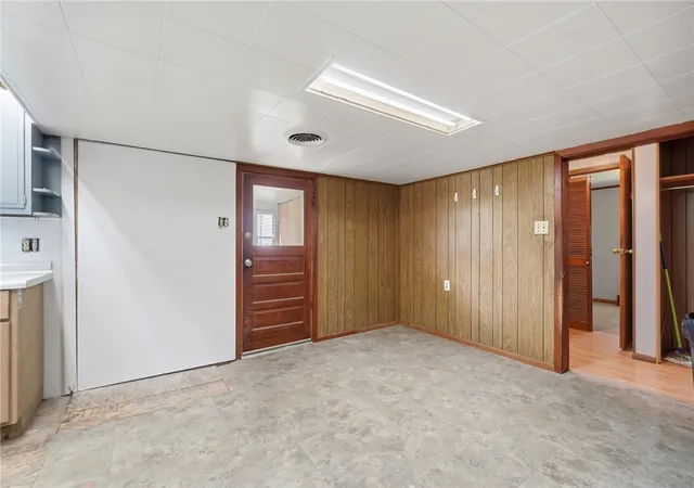Photo 4 of Single family home for sale at 140 W Keller St, Bradford, OH 45308 | MLS# 965379 | Listing updated on 2026-09-16
