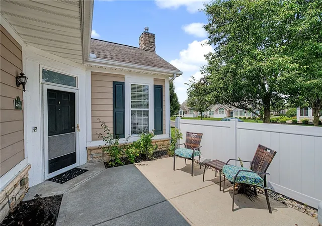 Listing Photo 5 - Condo for sale in building located at 4694 Cobblestone Dr, Tipp City, OH 45371
