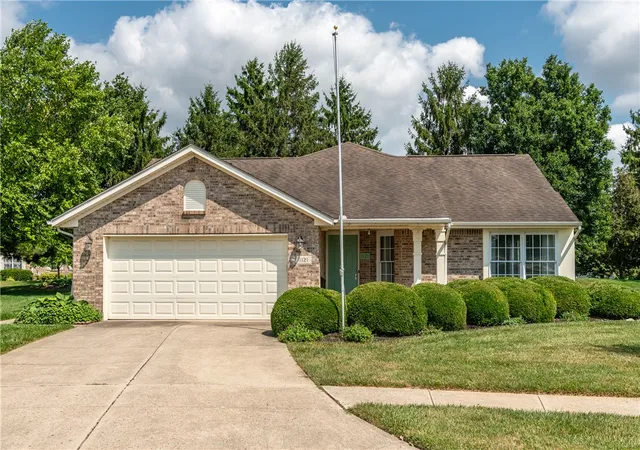 Photo 3 of Single family home for sale at 1121 Nettle Crk Ct, Miamisburg, OH 45342 | MLS# 965237 | Listing updated on 2026-10-06