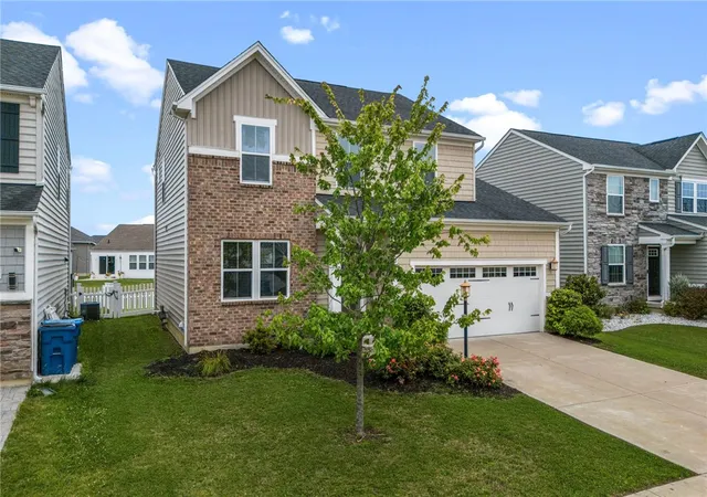 Photo 3 of Sale Pending at 7233 River Birch St, Tipp City, OH 45371 | MLS# 965435 | Listing updated on 2026-09-05