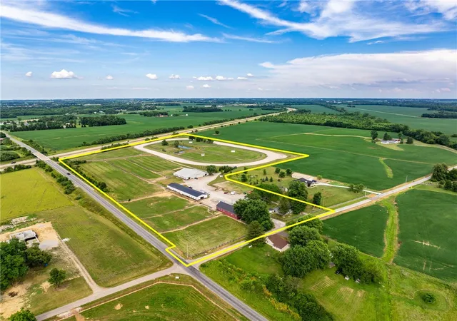 Photo 1 of Sale Pending at 40 Ballard Rd, Xenia, OH 45385 | MLS# 965320 | Listing updated on 2026-09-04