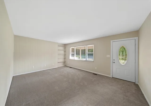 Photo 3 of Single family home for sale at 4242 Elk Crk Rd, Trenton, OH 45067 | MLS# 965468 | Listing updated on 2026-09-23