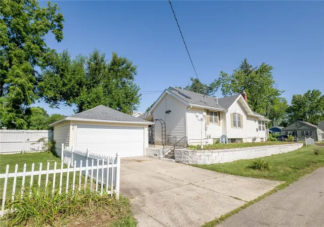 Photo 3 of Sale Pending at 956 Chelsea Ave, Dayton, OH 45420 | MLS# 965546 | Listing updated on 2026-09-30