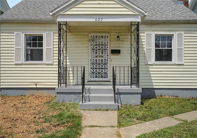 Photo 3 of Single family home for sale at 627 Yale Ave, Dayton, OH 45402 | MLS# 965602 | Listing updated on 2026-10-02