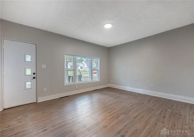Photo 2 of Single family home for sale at 637 E Main St, Xenia, OH 45385 | MLS# 965603 | Listing updated on 2026-10-06