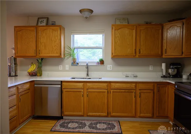 Photo 3 of Sale Pending at 4320 Softwood Ln, Dayton, OH 45424 | MLS# 965622 | Listing updated on 2026-09-08