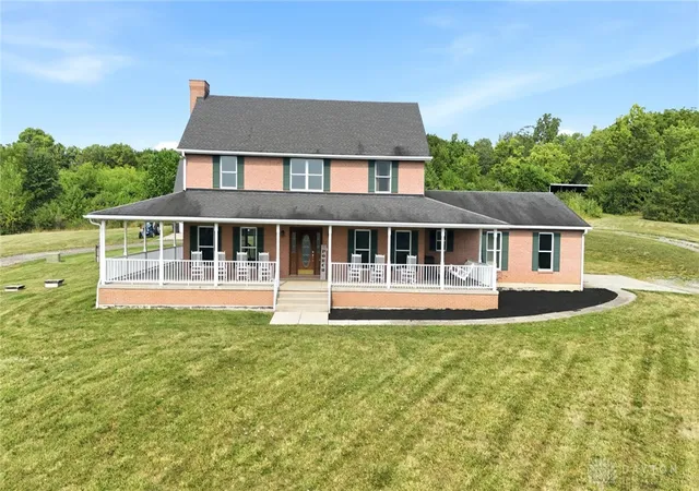 Photo 3 of Single family home for sale at 5195 Elk Crk Rd, Middletown, OH 45042 | MLS# 965220 | Listing updated on 2026-09-12