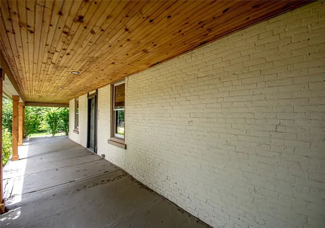 Photo 3 of Single family home for sale at 117 Montgomery Ave, Carlisle, OH 45005 | MLS# 965606 | Listing updated on 2026-10-04