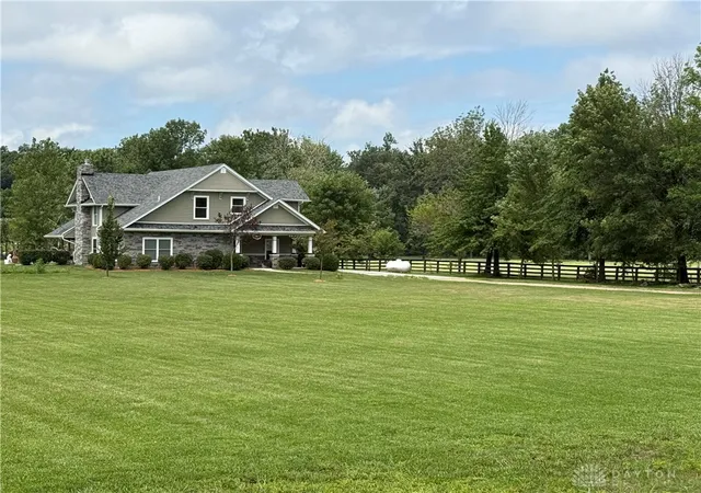 Photo 2 of Single family home for sale at 9449 Arlington Rd, Brookville, OH 45309 | MLS# 965717 | Listing updated on 2026-09-11