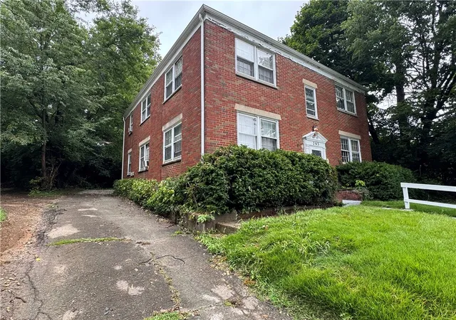 Photo 2 of Multi family home for sale at 263 Valleyview Dr, Dayton, OH 45405 | MLS# 965729 | Listing updated on 2026-09-11