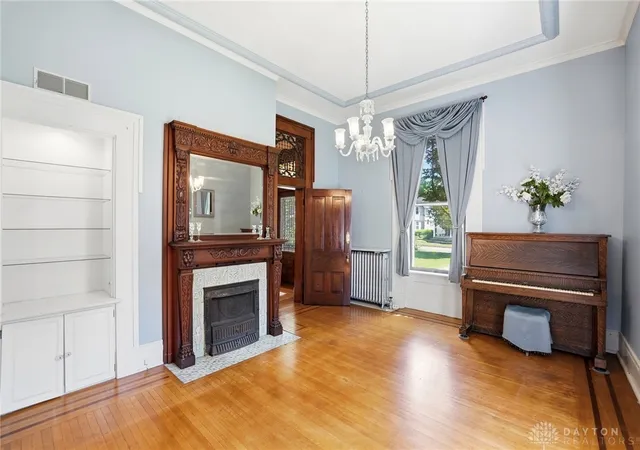 Photo 4 of Single family home for sale at 515 E Linden Ave, Miamisburg, OH 45342 | MLS# 964133 | Listing updated on 2026-10-03