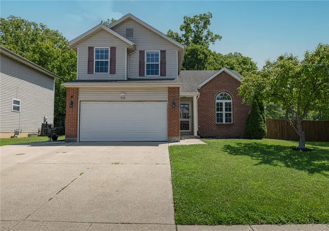 Photo 1 of Single family home for sale at 592 Sherman Dr, Franklin, OH 45005 | MLS# 965792 | Listing updated on 2026-09-08
