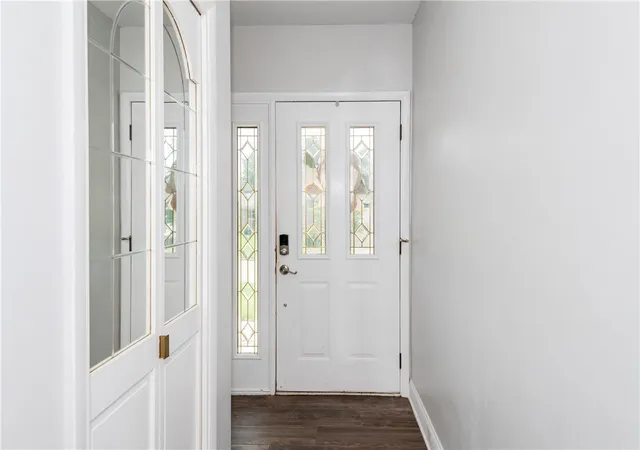 Photo 3 of Sale Pending at 617 Stoneybrook Dr, Dayton, OH 45429 | MLS# 965479 | Listing updated on 2026-09-08