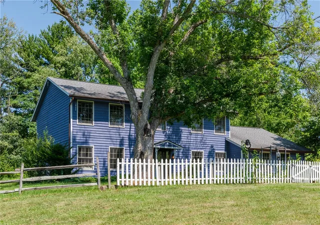 Photo 2 of Single family home for sale at 1180 Sugar Hl Ln, Xenia, OH 45385 | MLS# 965509 | Listing updated on 2026-09-25
