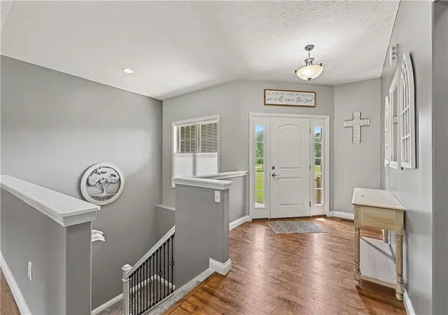 Photo 3 of Single family home for sale at 7076 Peters Rd, Tipp City, OH 45371 | MLS# 965822 | Listing updated on 2026-09-15