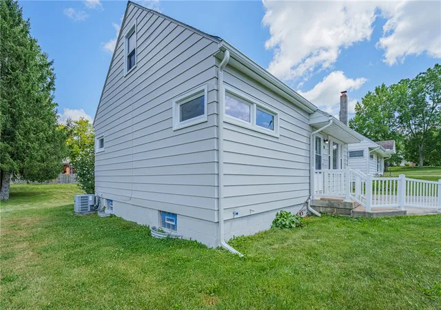 Photo 3 of Sale Pending at 677 S Columbus St, Xenia, OH 45385 | MLS# 965849 | Listing updated on 2026-10-02
