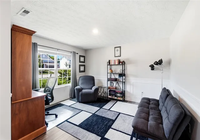 Photo 3 of Single family home for sale at 117 Settlers Trl, Englewood, OH 45322 | MLS# 965647 | Listing updated on 2026-09-09