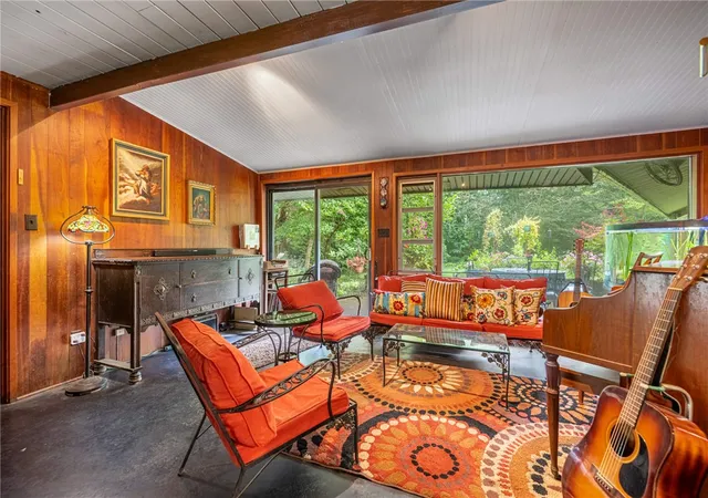 Photo 2 of Single family home for sale at 445 W S College St, Yellow Springs, OH 45387 | MLS# 965730 | Listing updated on 2026-10-07