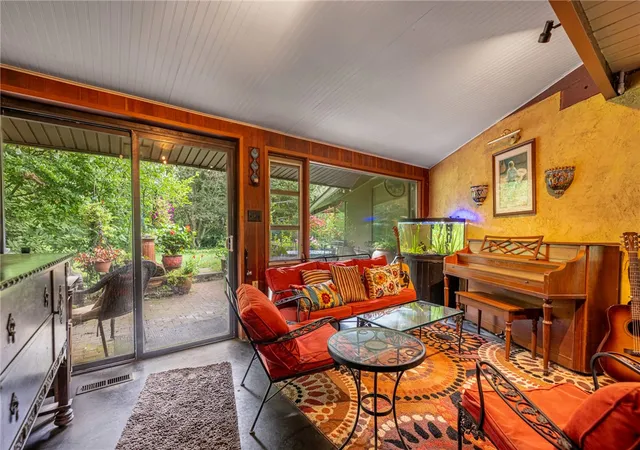 Photo 3 of Single family home for sale at 445 W S College St, Yellow Springs, OH 45387 | MLS# 965730 | Listing updated on 2026-10-07