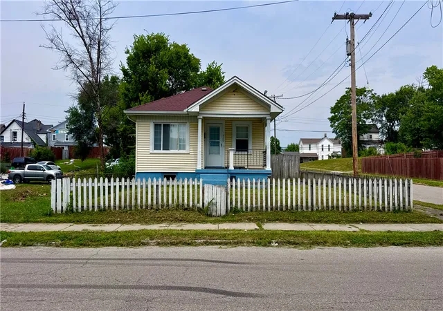 Photo 2 of Single family home for sale at 1539 Chapel St, Dayton, OH 45404 | MLS# 965934 | Listing updated on 2026-08-31