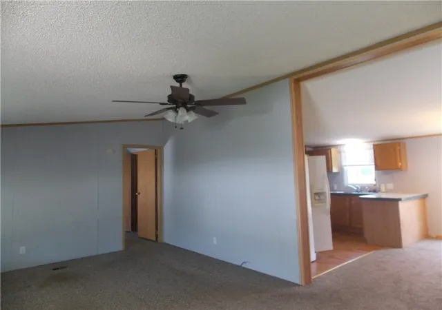 Photo 3 of Sale Pending at 58 Apple Hl Dr, Springfield, OH 45504 | MLS# 965958 | Listing updated on 2026-09-01