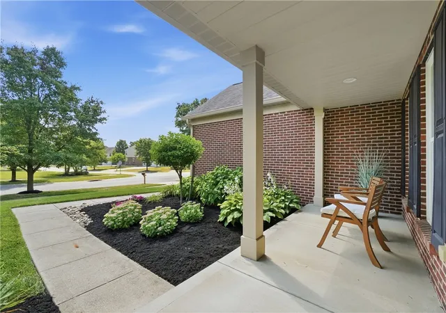 Photo 4 of Sale Pending at 6479 Rosemont Ln, Mason, OH 45040 | MLS# 965805 | Listing updated on 2026-10-05