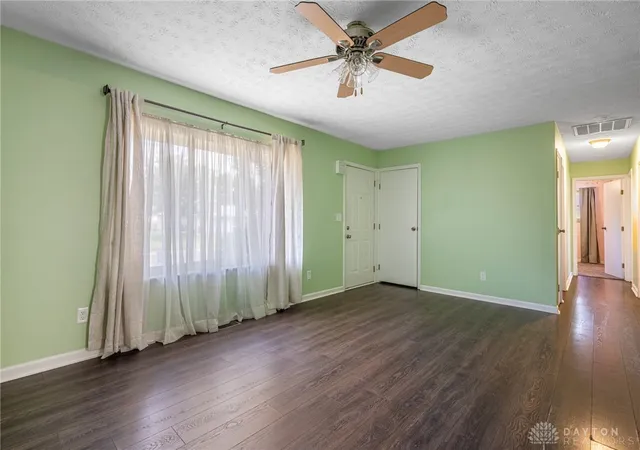 Photo 3 of Sale Pending at 7606 Washington Park Dr, Dayton, OH 45459 | MLS# 966012 | Listing updated on 2026-09-03