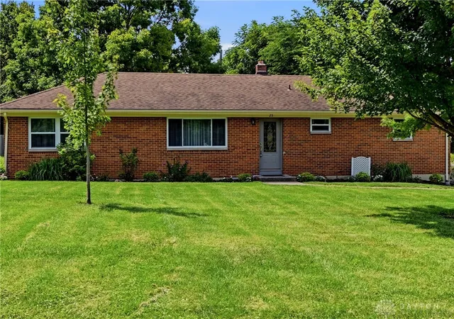 Photo 2 of Single family home for sale at 25 Secore Ct, Dayton, OH 45440 | MLS# 965965 | Listing updated on 2026-09-12